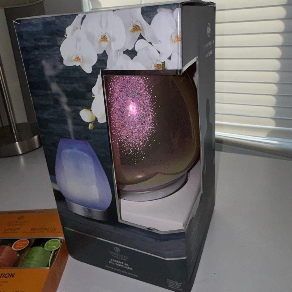 Chesapeake Bay Essential Oil Diffuser with Blue Light